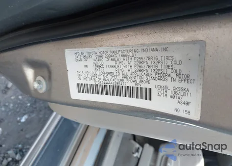 2004 Toyota Sequoia Sr5 V8 z USA, uszkodzony, nr VIN 5TDBT44A44S205477